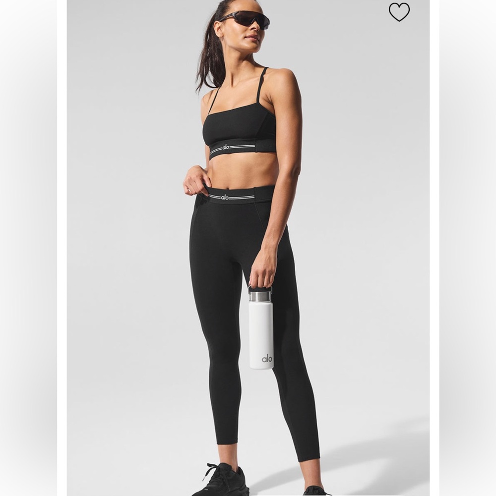 ALO Yoga alosoft relay set in black - leggings XS and bra sz small